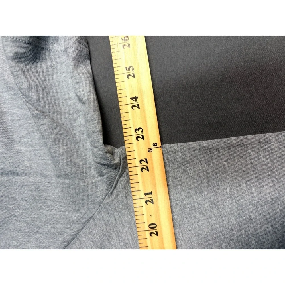 Under Armour Mens Sportstyle Left Chest T-Shirt Heather Grey Loose Fit Large NWT